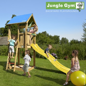 Speeltoestel Jungle Gym Castle met korte gele glijbaan