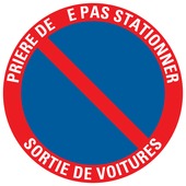 Pickup bord 300 mm ne pas stationner