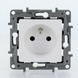 Legrand Niloé stopcontact 2-polig met aarding wit
