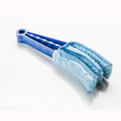 Brosse de nettoyage pour store a lamelles