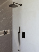 Système de douche encastré + robinet thermostatique Marho Valdra 25 cm noir mat