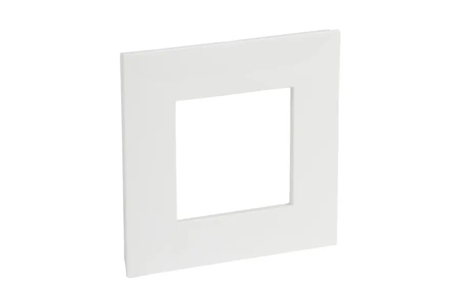 Plaque de finition simple Legrand Valena Next blanc